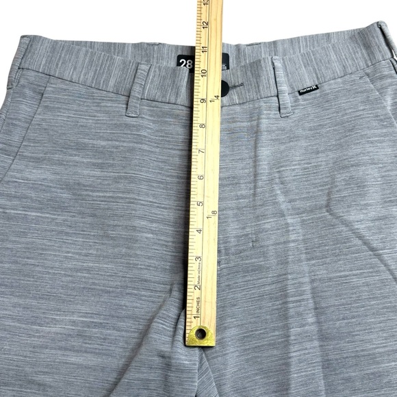Hurley Men's Gray Shorts Size 28 Excellent preowned condition 10” - Picture 4 of 8